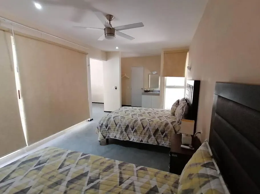 Beachfront Apartament Next To Nomads D1 イスラ・ムヘーレス アパート